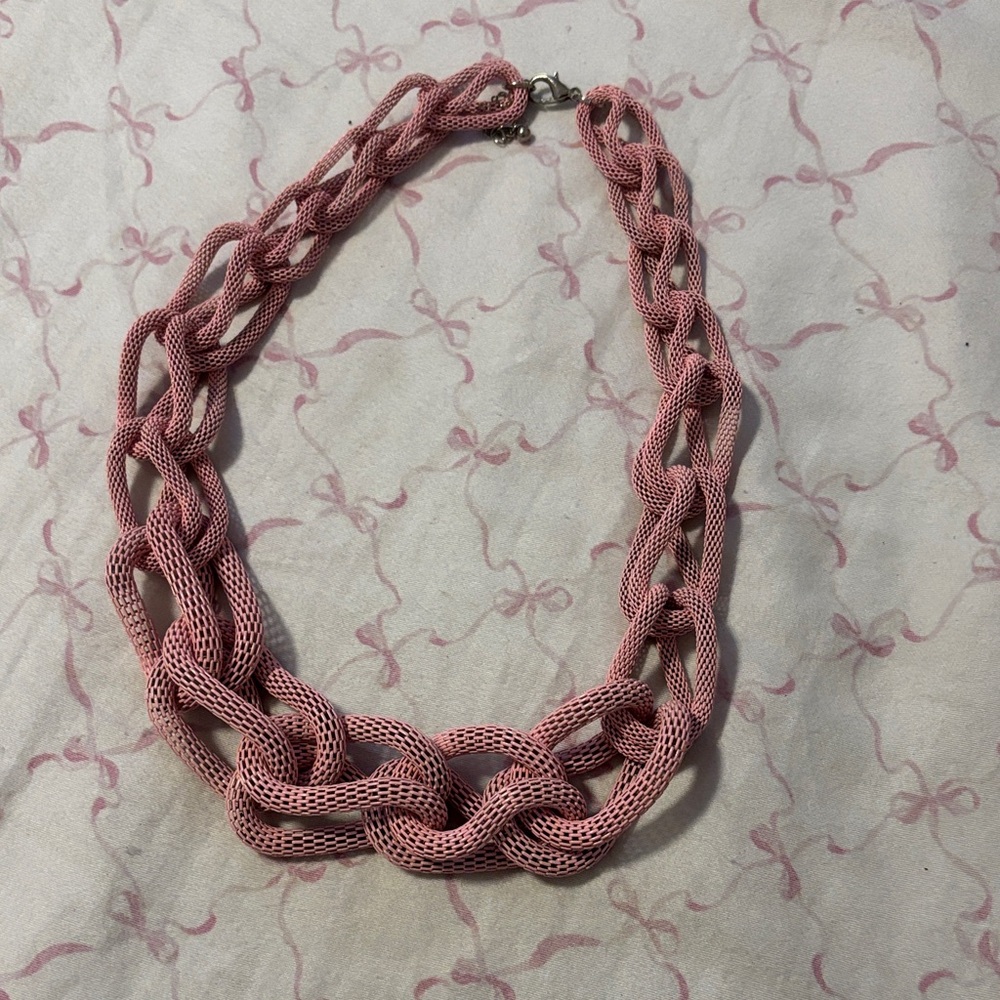 Elegant Pink Mesh Chain Necklace